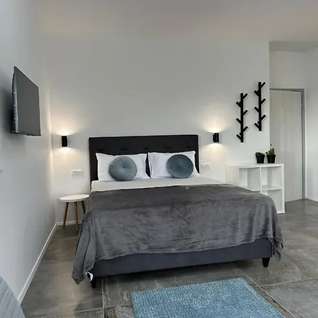 Apartment Gallery Ii
