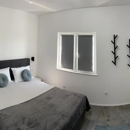 アパート Gallery Ii マカルスカ